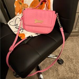 Pink Juicy Couture Cross body bag small Only used 1 time selling for 25